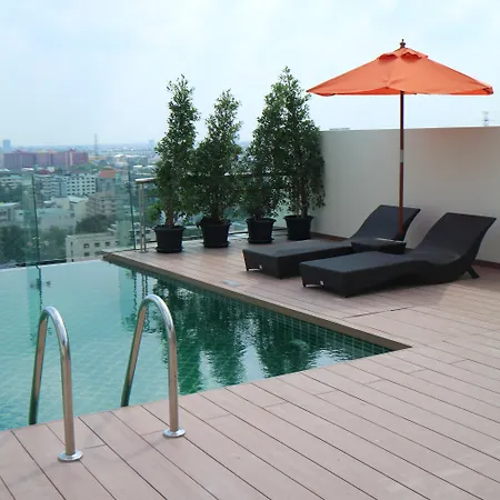 Al Meroz Hotel Bangkok - The Leading Halal Hotel