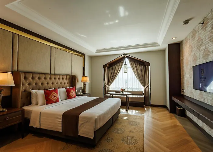 Al Meroz - The Leading Halal Hotel Bangkok