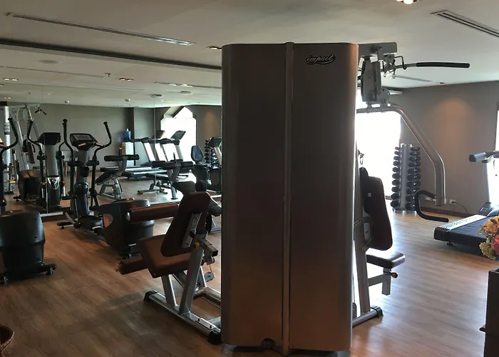 酒店 曼谷阿尔梅洛兹酒店 - 主要清真饭店 曼谷
